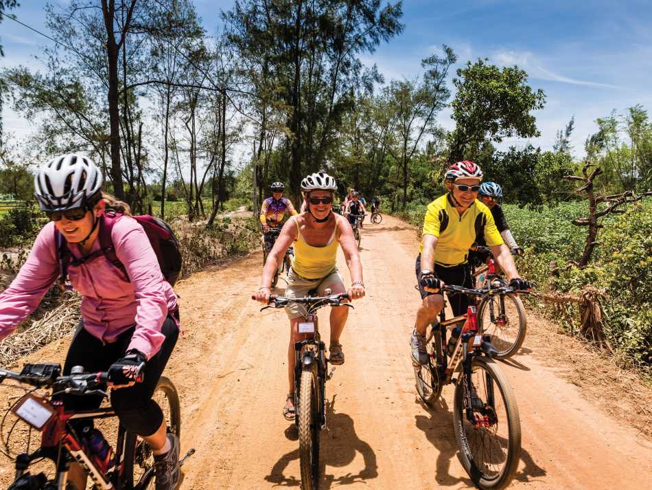Cycling a backroad through rural Vietnam | Richard I'Anson