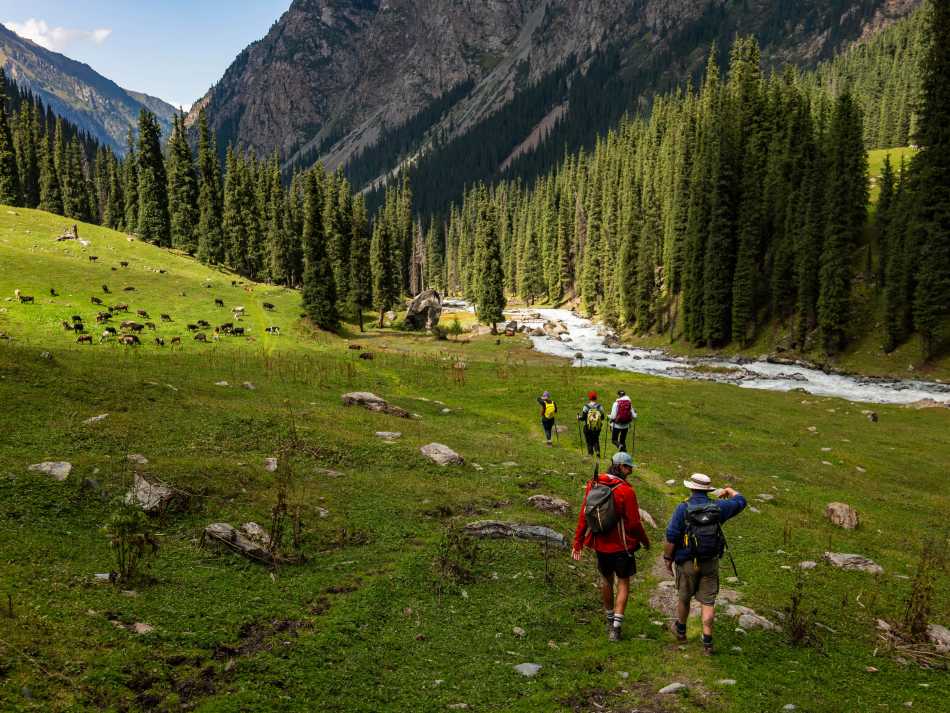 Trekking in Kyrgyzstan | Lachlan Gardiner